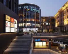 三大核心競爭力 促使綠地繽紛城成社區(qū)商業(yè)標桿